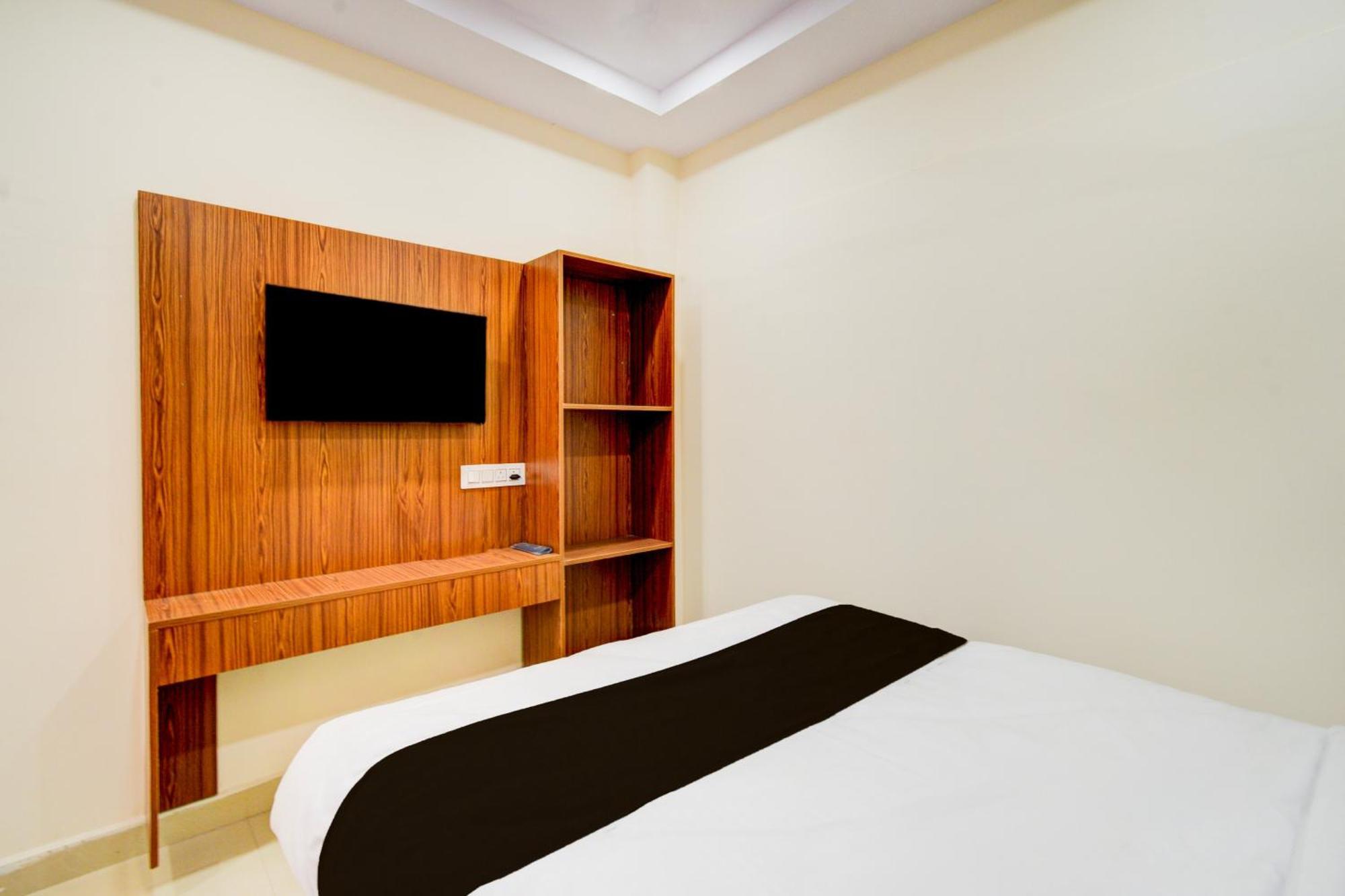 Hotel O D N Groups Sururnagar Eksteriør bilde